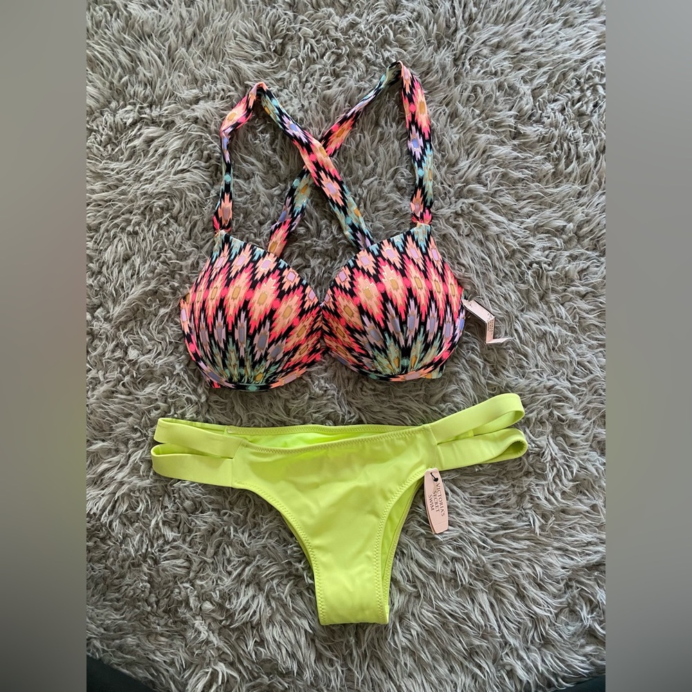 NWT VS bikini set